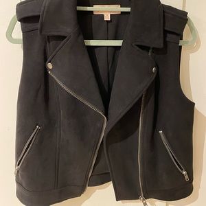 Philosophy faux suade vest. Great staple piece for your wardrobe!